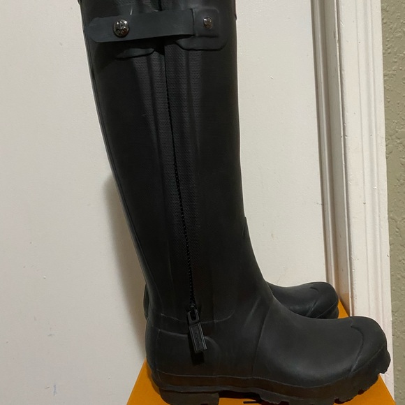 Women Hunter Boots - Picture 3 of 4